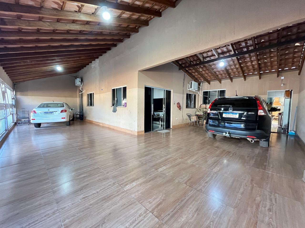 Casa à venda com 4 quartos, 4 banheiros, 4 vagas e 245m² no Coophamat, Campo Grande — foto principal