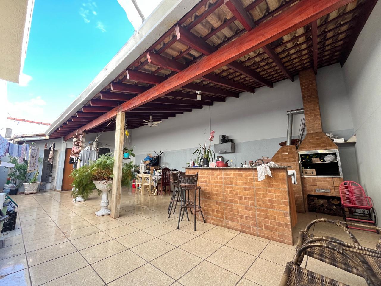 Casa à venda com 4 quartos, 2 suítes, 4 vagas e 245m² no Coophamat, Campo Grande (MS) — foto 21 de 27