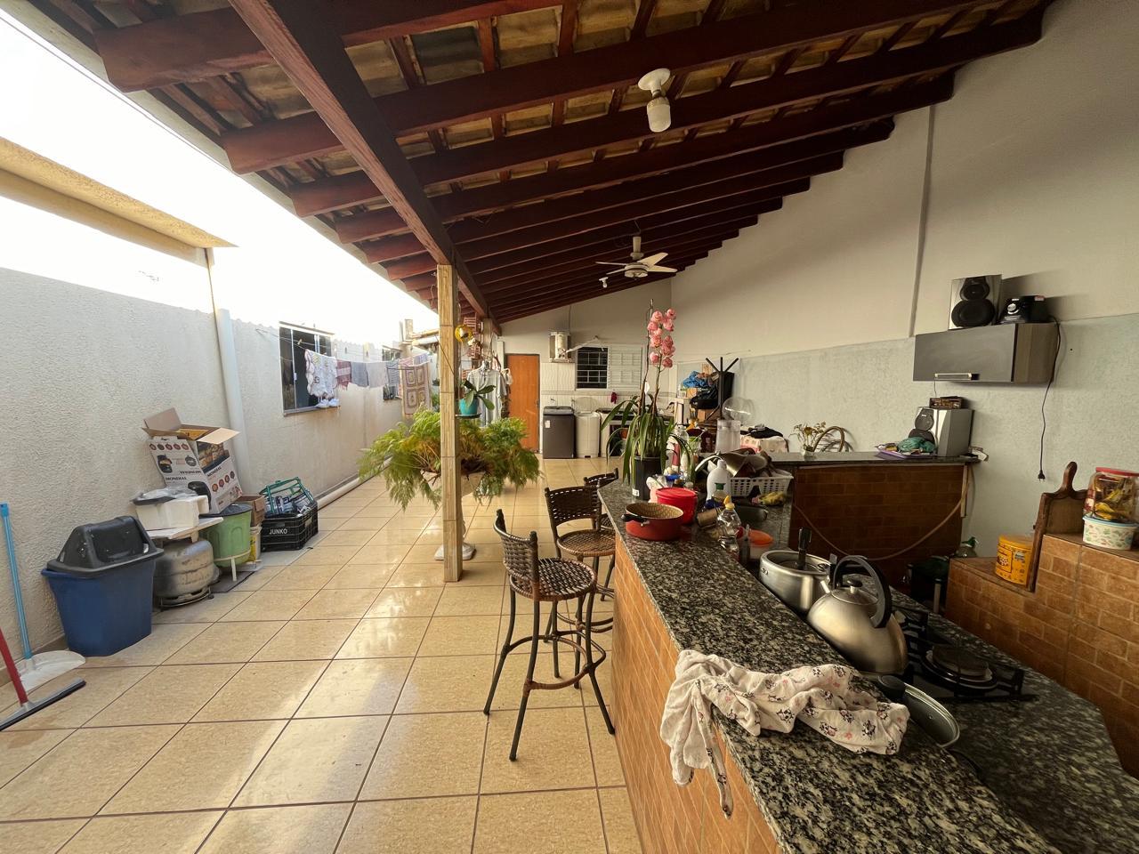 Casa à venda com 4 quartos, 2 suítes, 4 vagas e 245m² no Coophamat, Campo Grande (MS) — foto 25 de 27