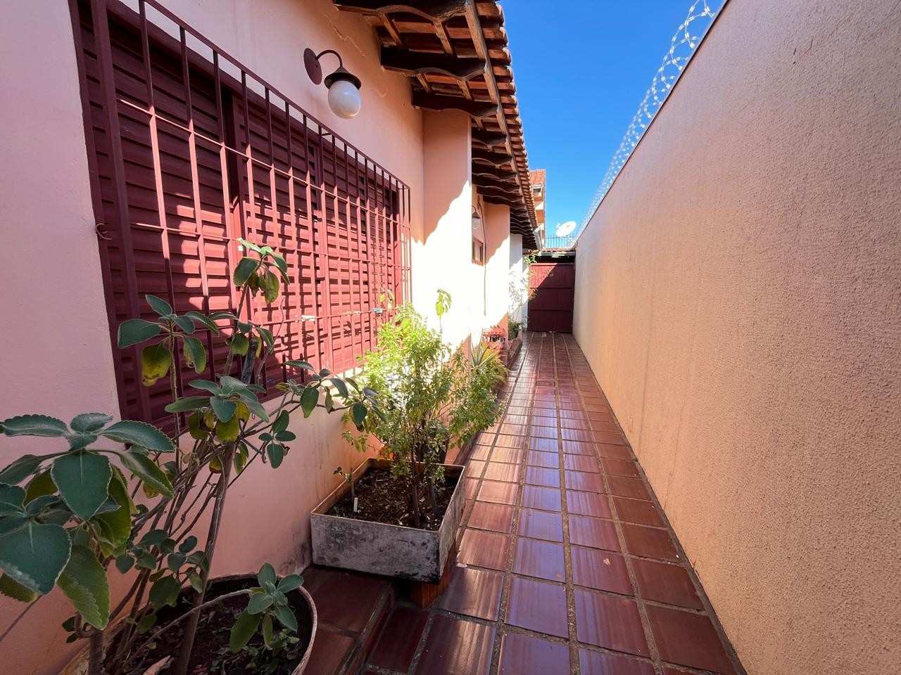 Casa à venda com 4 quartos, 1 suíte, 3 vagas e 193m² no Jardim São Bento, Campo Grande (MS) — foto 27 de 30