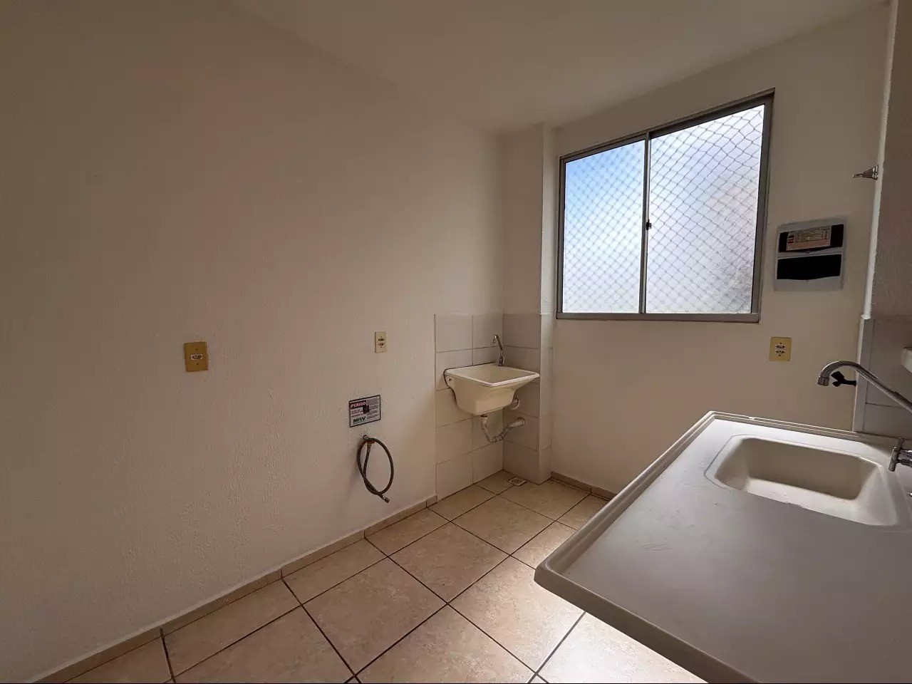 Apartamento à venda com 2 quartos, 1 banheiro, 1 vaga e 42m² no Bairro Seminário, Campo Grande (MS) — foto 8 de 9