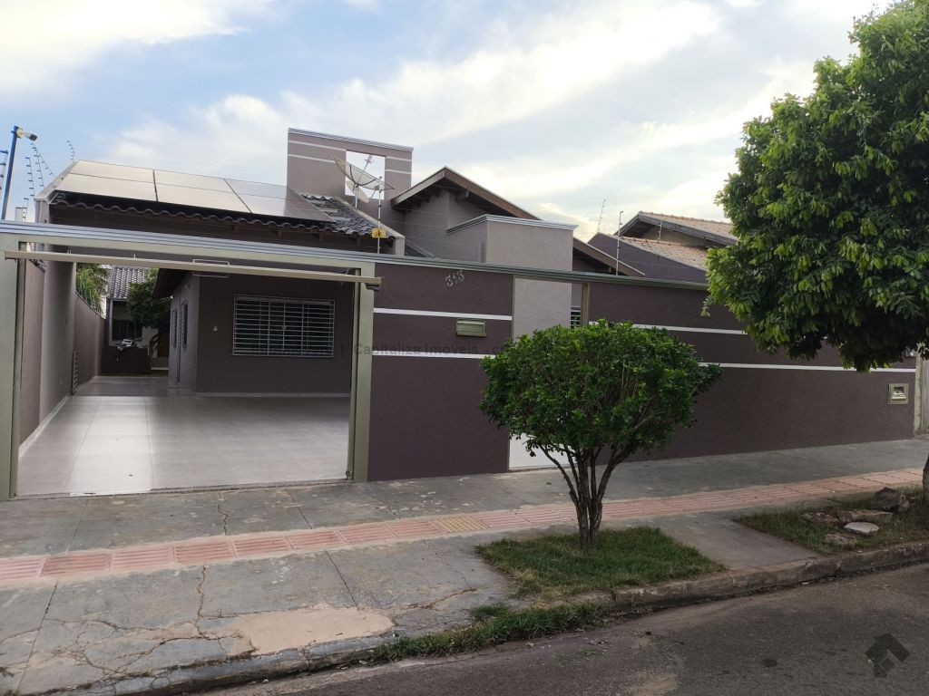 Casa à venda com 6 quartos, 4 banheiros, 5 vagas e 216m² no Jardim Tijuca, Campo Grande — foto principal