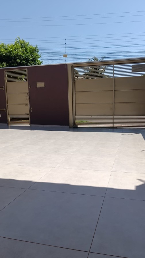 Casa à venda com 6 quartos, 2 suítes, 5 vagas e 216m² no Jardim Tijuca, Campo Grande (MS) — foto 2 de 22