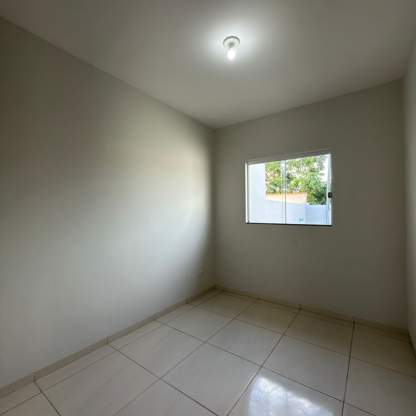 Casa à venda com 2 quartos, 1 banheiro e 56m² no Jardim Colúmbia, Campo Grande (MS) — foto 7 de 10