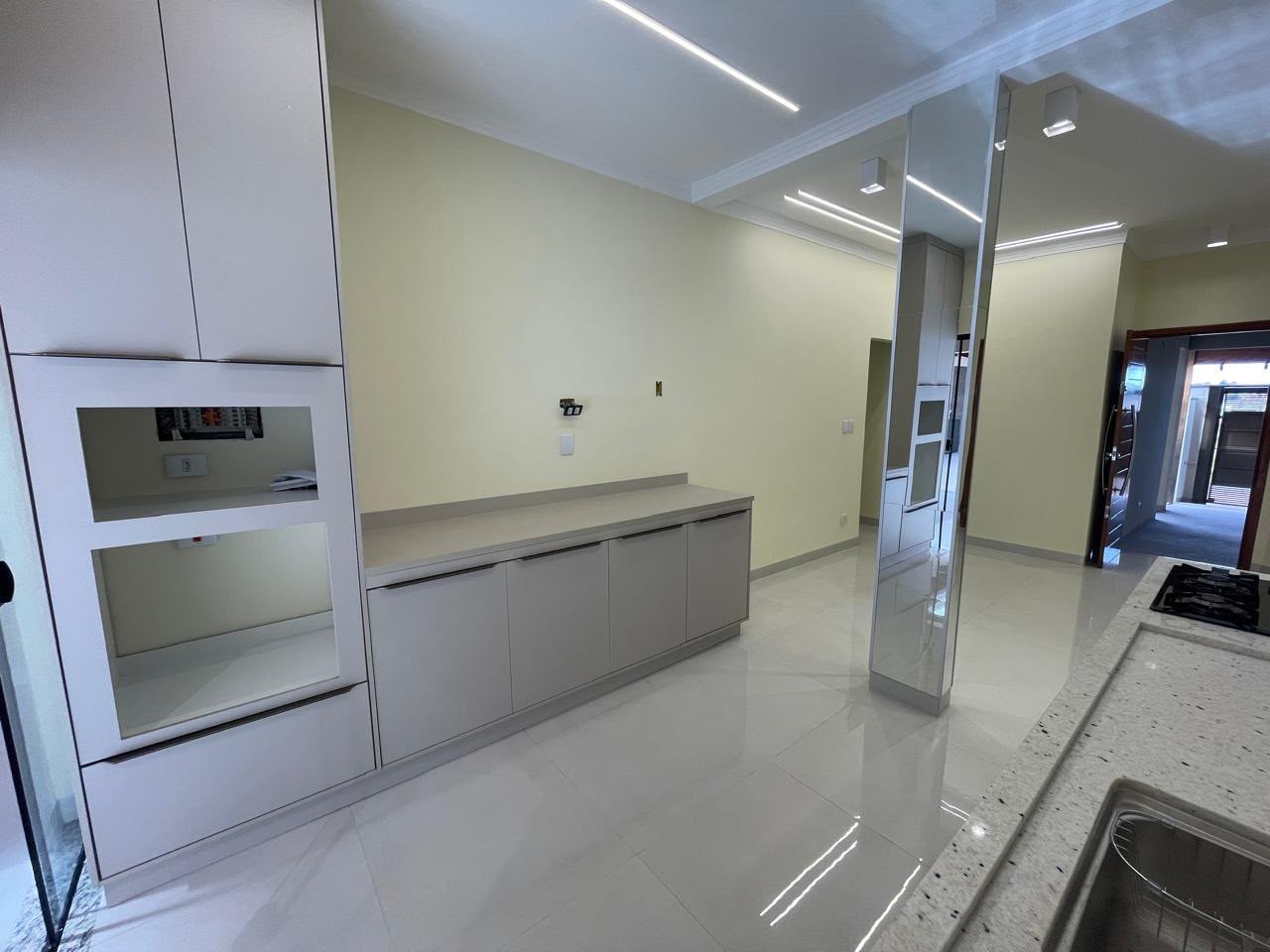 Casa à venda com 3 quartos, 1 suíte, 4 vagas e 222m² no Vila Nasser, Campo Grande (MS) — foto 5 de 26