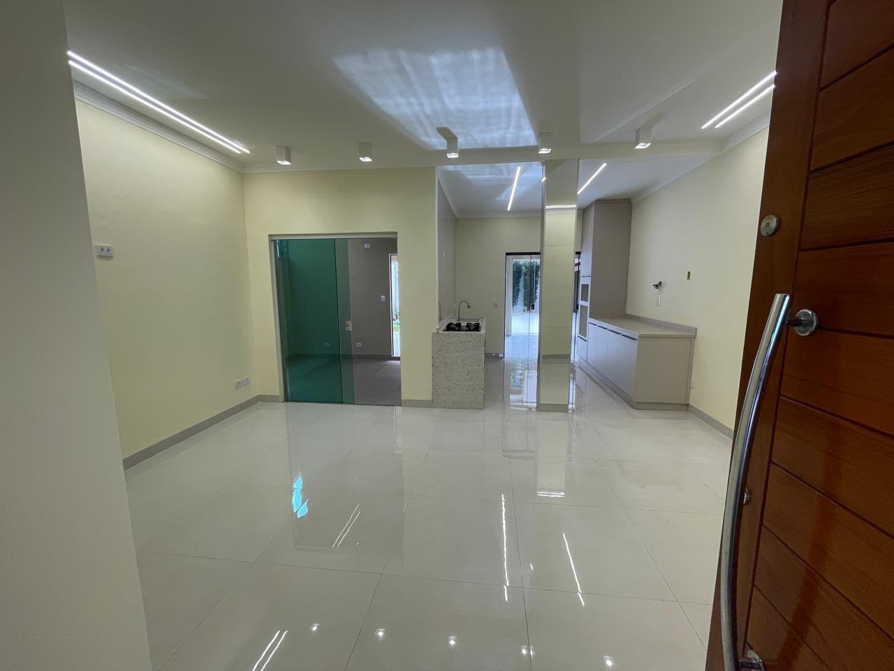 Casa à venda com 3 quartos, 1 suíte, 4 vagas e 222m² no Vila Nasser, Campo Grande (MS) — foto 4 de 26
