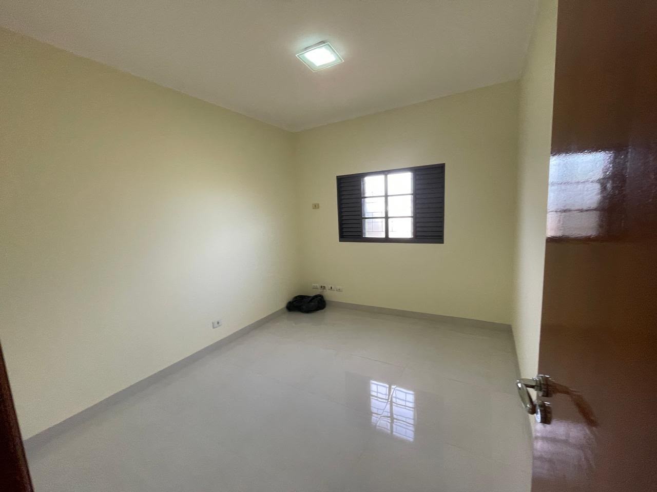 Casa à venda com 3 quartos, 1 suíte, 4 vagas e 222m² no Vila Nasser, Campo Grande (MS) — foto 11 de 26