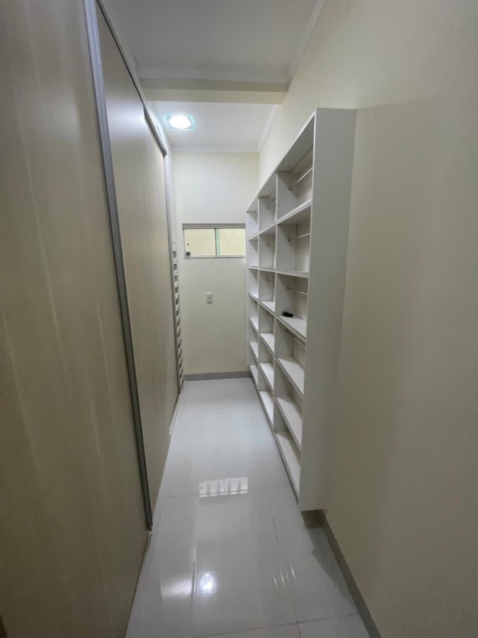 Casa à venda com 3 quartos, 1 suíte, 4 vagas e 222m² no Vila Nasser, Campo Grande (MS) — foto 14 de 26