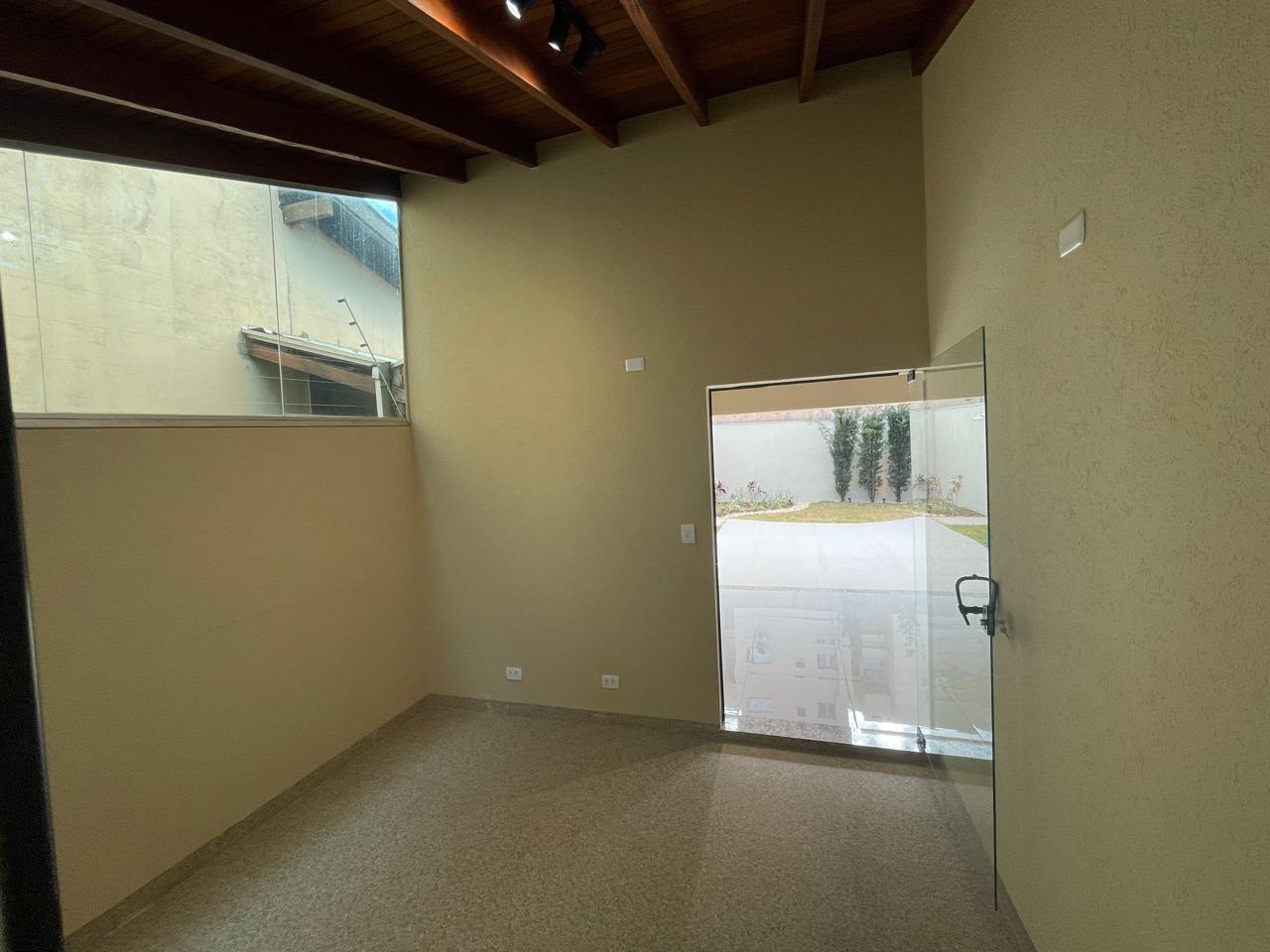 Casa à venda com 3 quartos, 1 suíte, 4 vagas e 222m² no Vila Nasser, Campo Grande (MS) — foto 16 de 26
