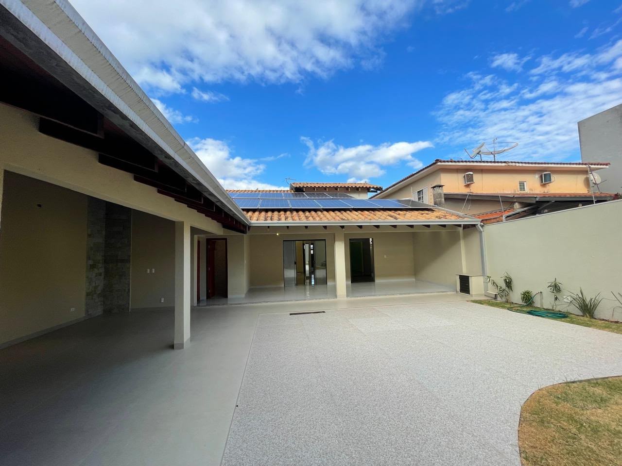 Casa à venda com 3 quartos, 1 suíte, 4 vagas e 222m² no Vila Nasser, Campo Grande (MS) — foto 20 de 26
