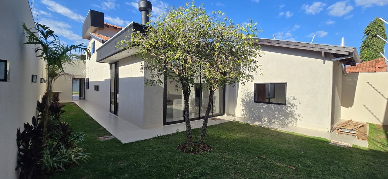 Casa à venda com 3 quartos, 3 suítes, 4 vagas e 205m² no Panamá, Campo Grande (MS) — foto 10 de 13