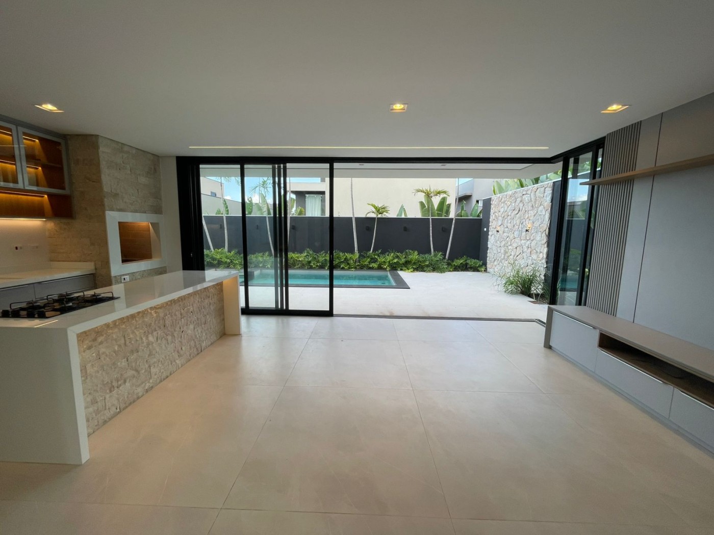 Casa à venda com 4 quartos, 4 suítes e 280m² no Alphaville 2, Campo Grande (MS) — foto 9 de 17