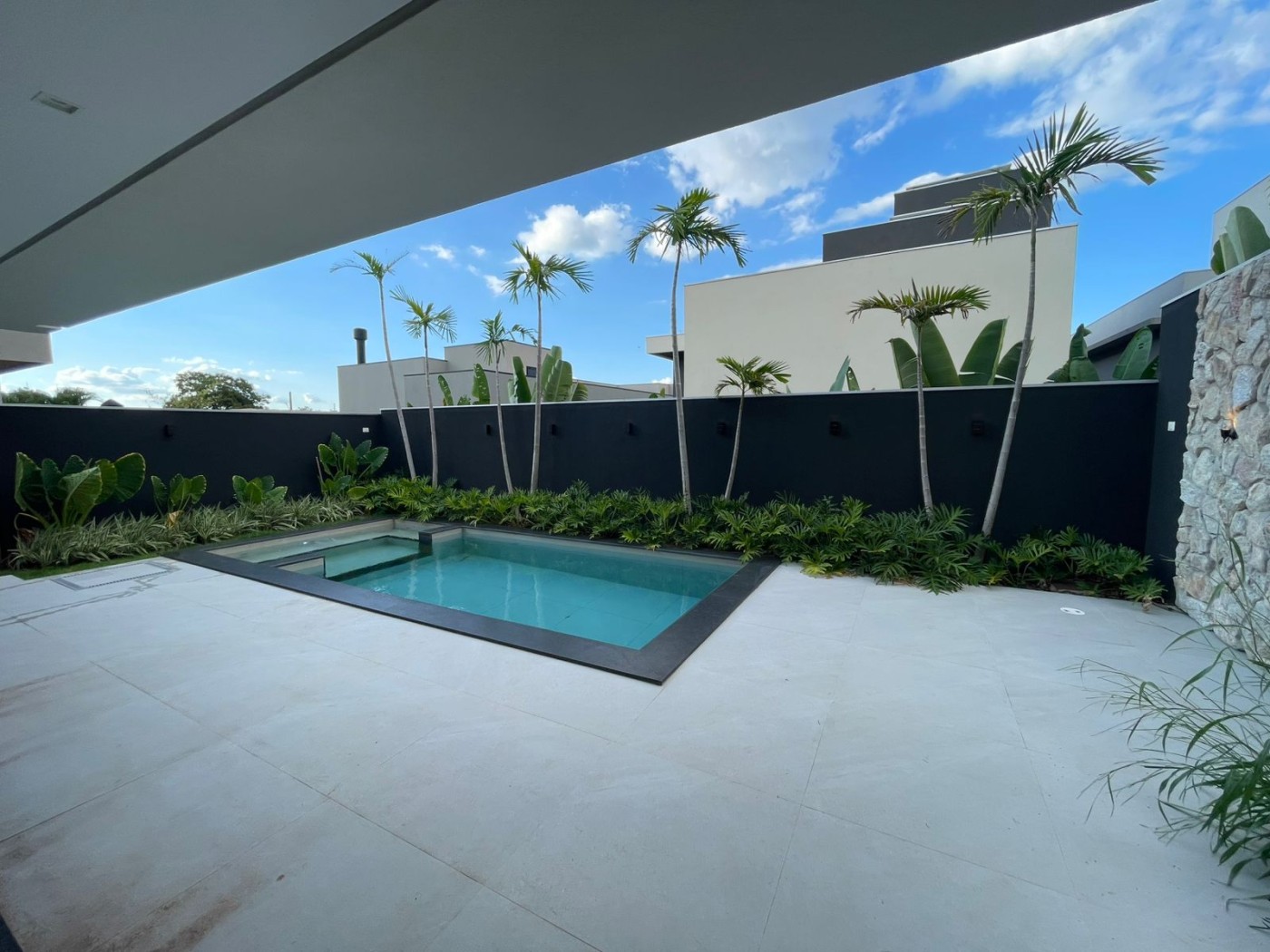 Casa à venda com 4 quartos, 4 suítes e 280m² no Alphaville 2, Campo Grande (MS) — foto 12 de 17