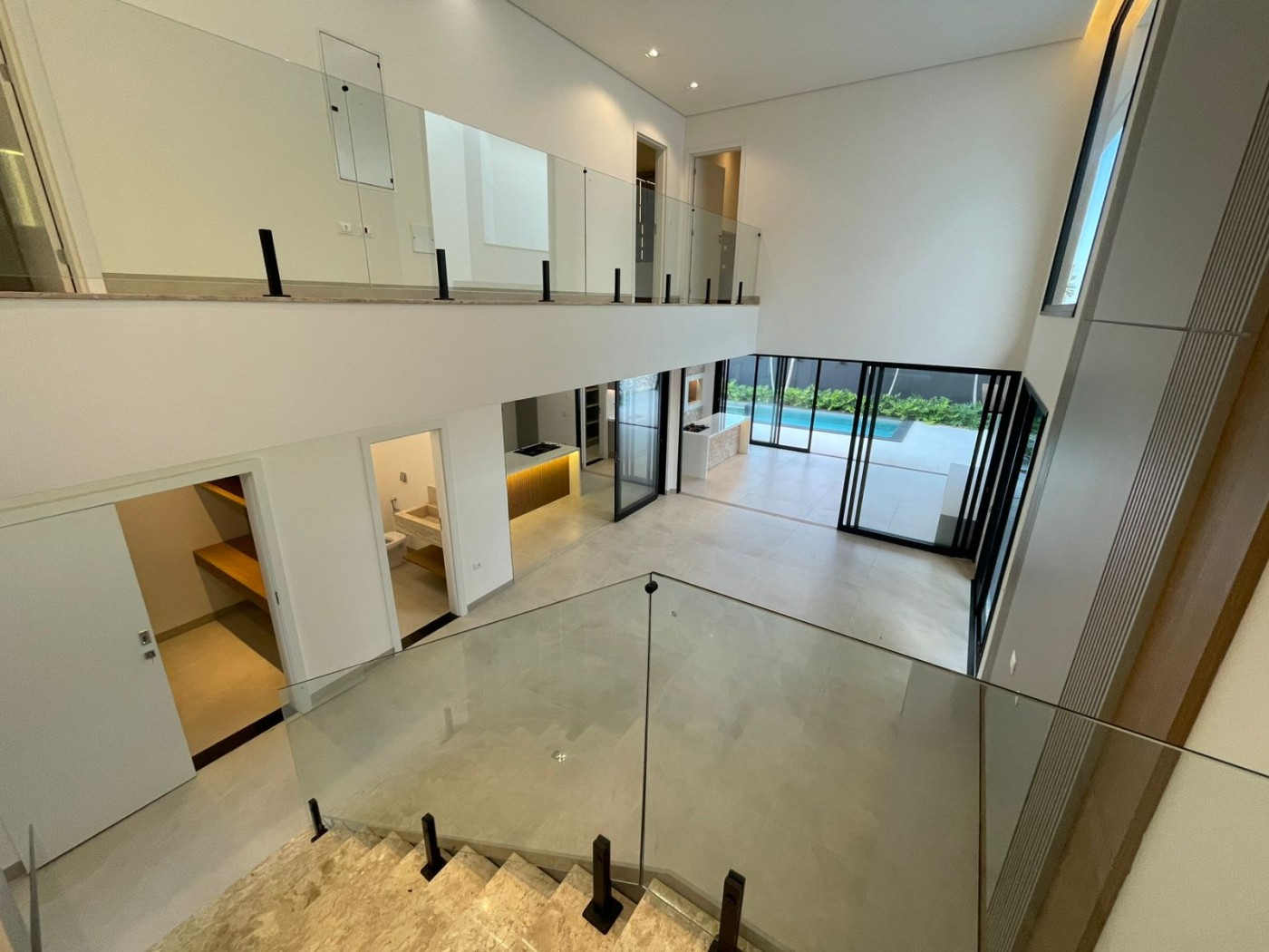 Casa à venda com 4 quartos, 4 suítes e 280m² no Alphaville 2, Campo Grande (MS) — foto 4 de 17