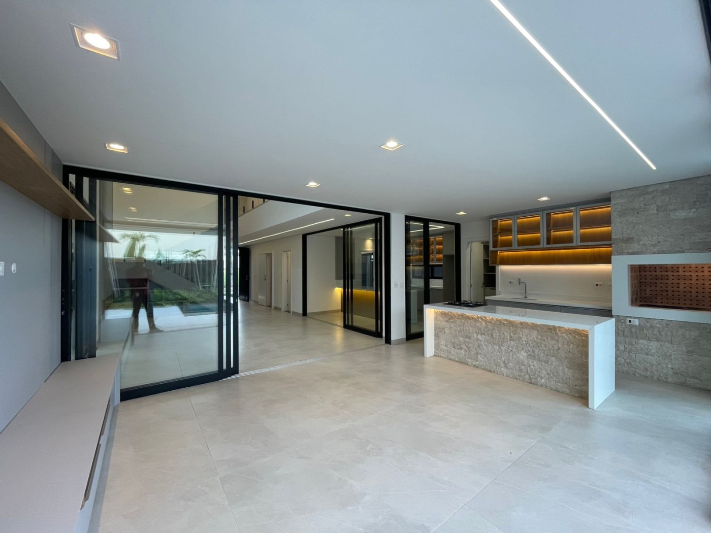 Casa à venda com 4 quartos, 4 suítes e 280m² no Alphaville 2, Campo Grande (MS) — foto 8 de 17