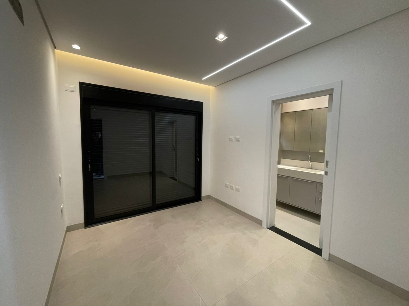 Casa à venda com 4 quartos, 4 suítes e 280m² no Alphaville 2, Campo Grande (MS) — foto 16 de 17