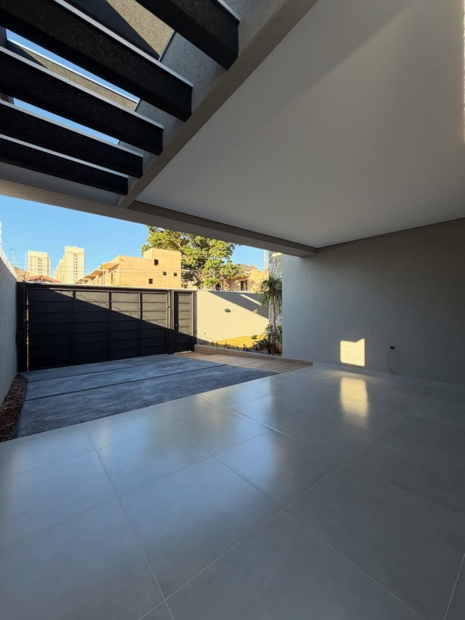 Casa à venda com 3 quartos, 3 suítes, 4 vagas e 180m² no Jardim Morumbi, Campo Grande (MS) — foto 3 de 13