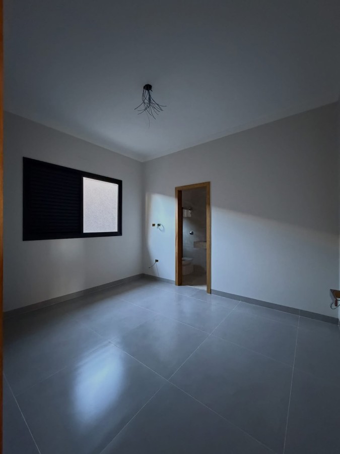 Casa à venda com 3 quartos, 3 suítes, 4 vagas e 180m² no Jardim Morumbi, Campo Grande (MS) — foto 11 de 13