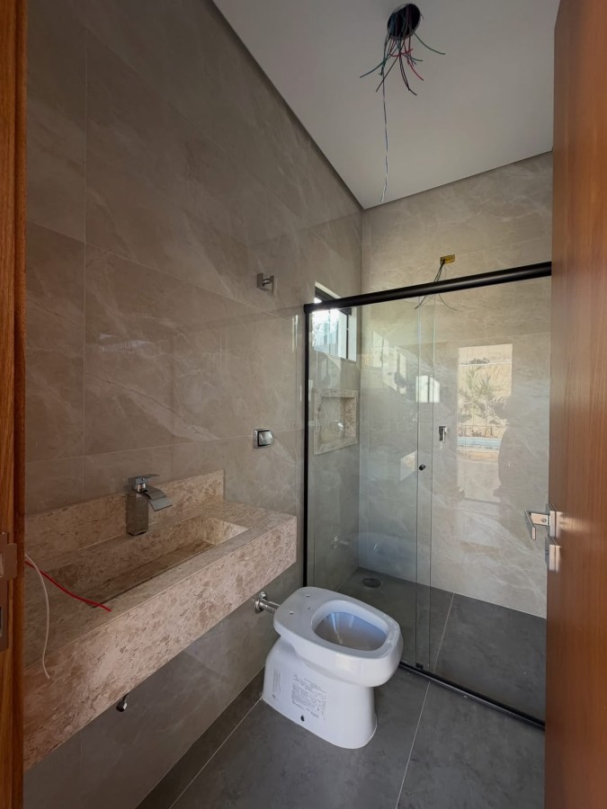Casa à venda com 3 quartos, 3 suítes, 4 vagas e 180m² no Jardim Morumbi, Campo Grande (MS) — foto 10 de 13