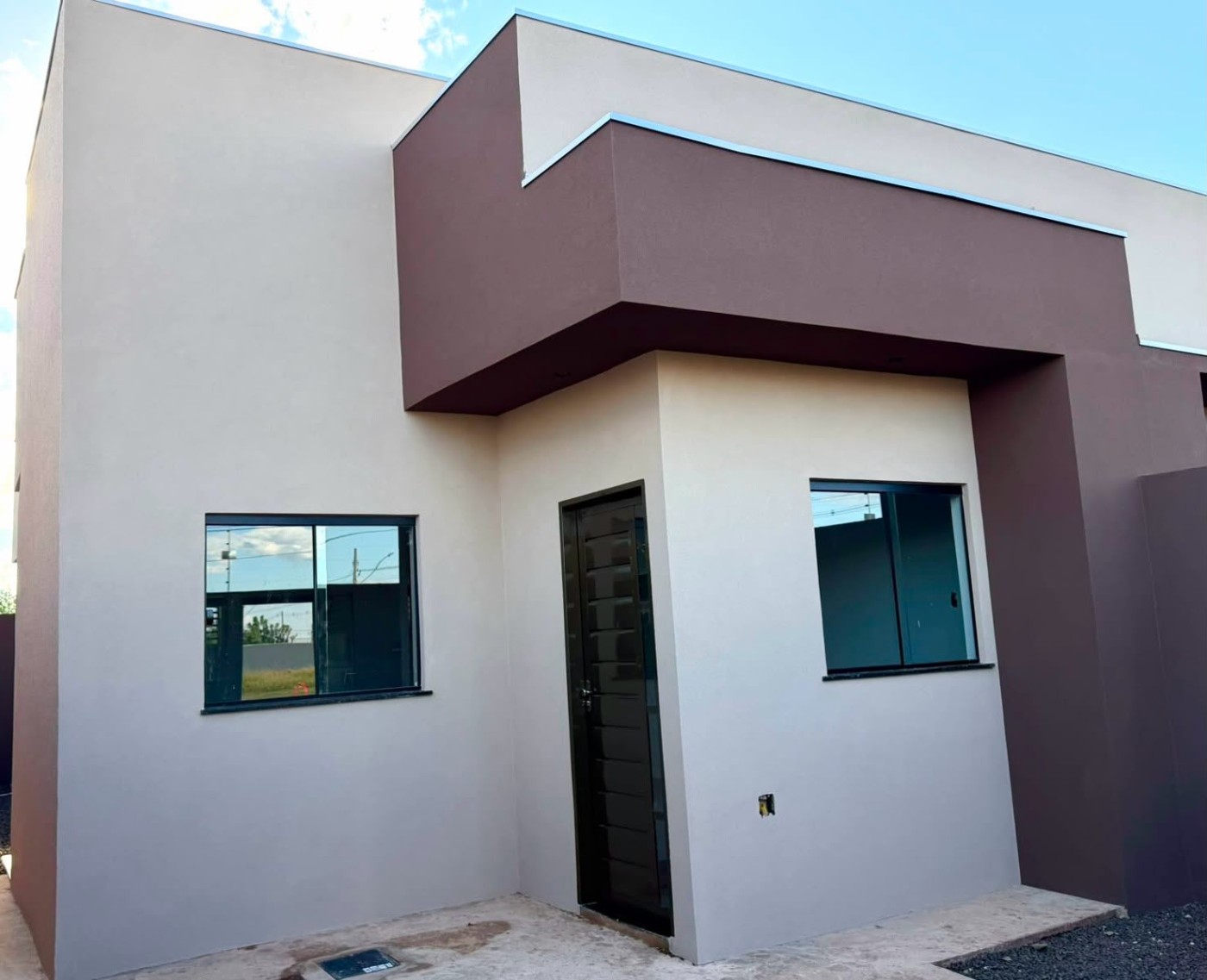 Casa à venda com 2 quartos, 1 banheiro e 1 vaga no Residencial Figueiras do Parque, Campo Grande — foto principal
