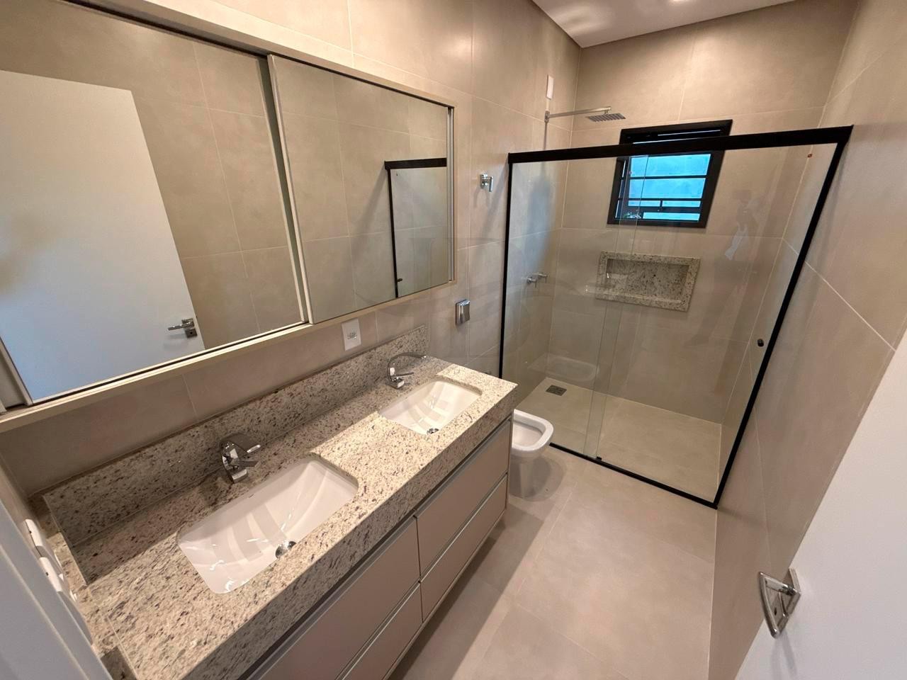 Casa à venda com 3 quartos, 3 suítes, 4 vagas e 165m² no Vila Vilas Boas, Campo Grande (MS) — foto 4 de 9