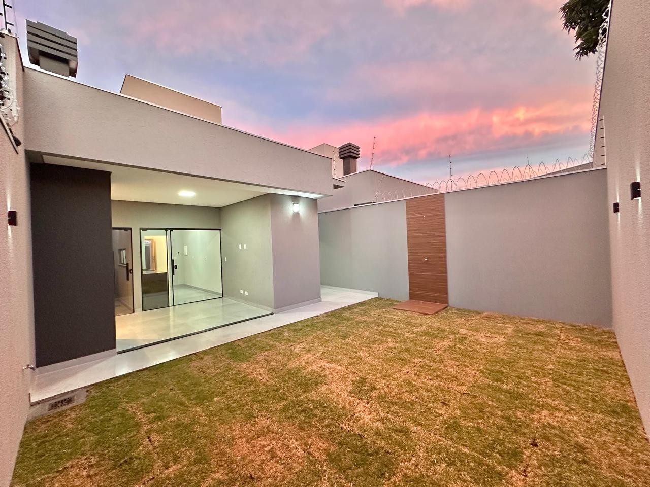 Casa à venda com 2 quartos, 1 suíte, 2 vagas e 86m² no Jardim Batistão, Campo Grande (MS) — foto 17 de 18
