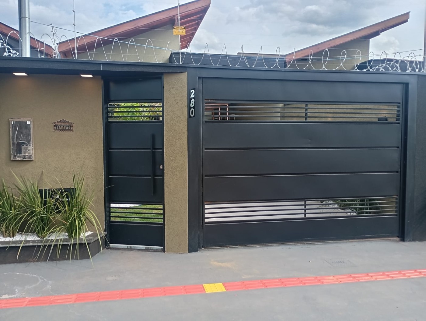 Casa à venda com 2 quartos, 1 suíte e 2 vagas no Bairro Seminário, Campo Grande (MS) — foto 2 de 10
