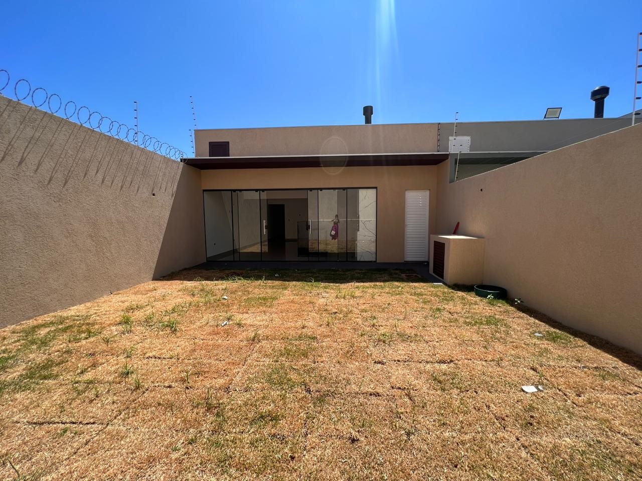 Casa à venda com 3 quartos, 3 suítes e 133m² no Vila Carvalho, Campo Grande (MS) — foto 12 de 14