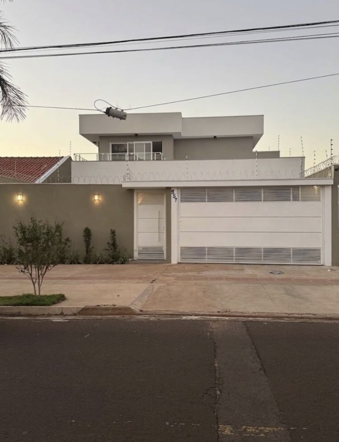 Casa à venda com 3 quartos, 1 suíte, 2 vagas e 240m² no Coronel Antonino, Campo Grande (MS) — foto 2 de 30