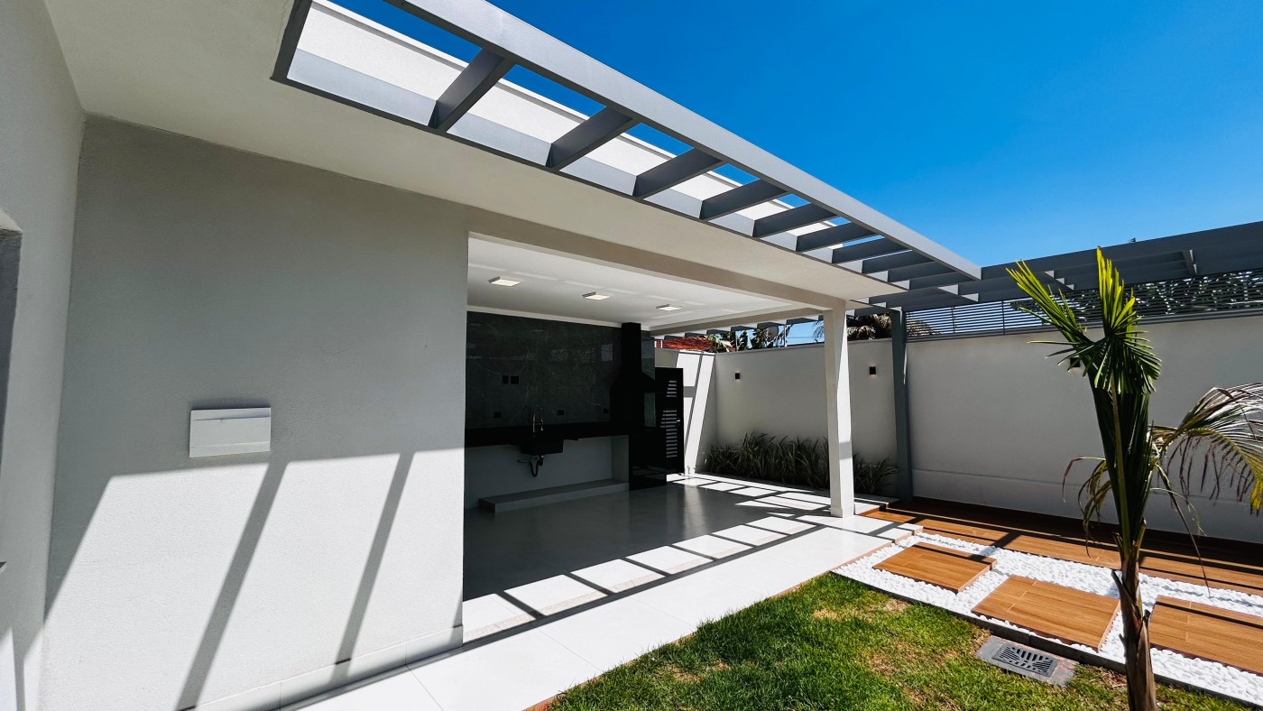 Casa à venda com 3 quartos, 3 suítes, 3 vagas e 176m² no Bairro Seminário, Campo Grande (MS) — foto 2 de 24
