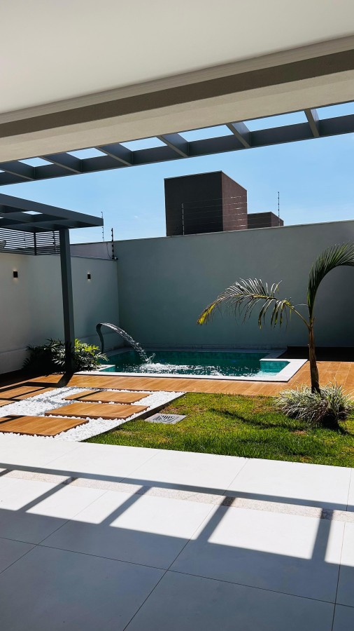 Casa à venda com 3 quartos, 3 suítes, 3 vagas e 176m² no Bairro Seminário, Campo Grande (MS) — foto 4 de 24