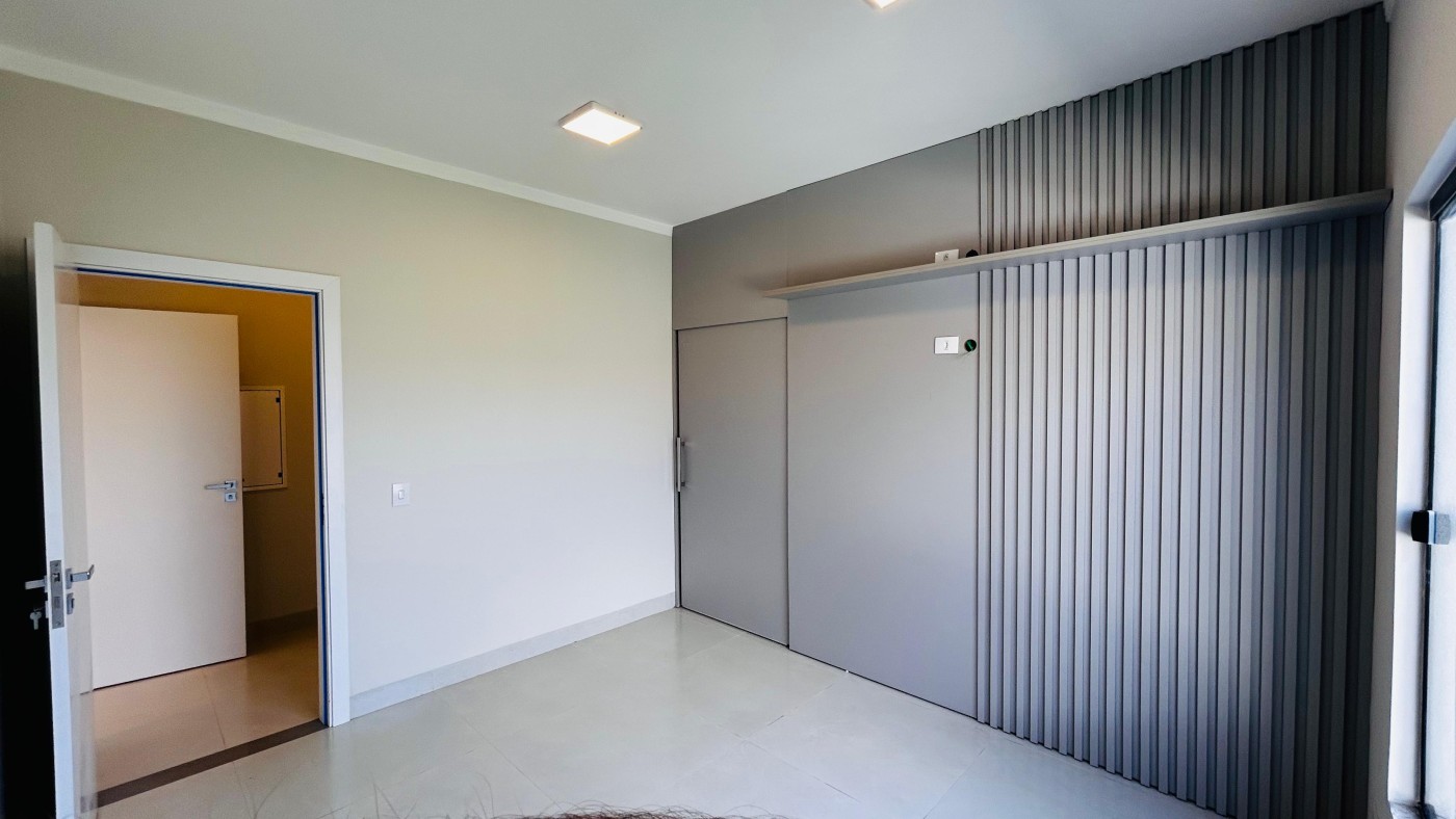 Casa à venda com 3 quartos, 3 suítes, 3 vagas e 176m² no Bairro Seminário, Campo Grande (MS) — foto 16 de 24