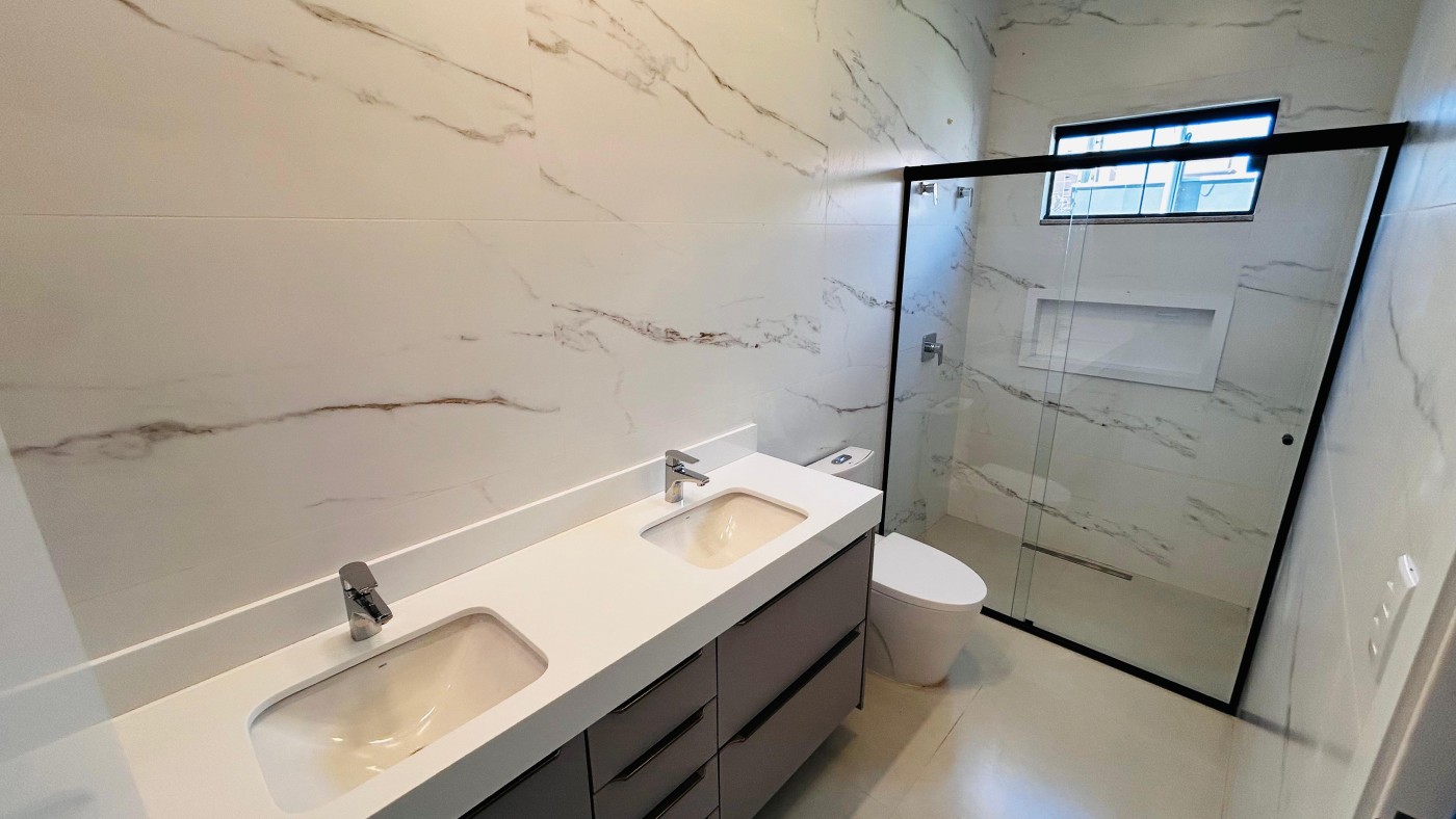 Casa à venda com 3 quartos, 3 suítes, 3 vagas e 176m² no Bairro Seminário, Campo Grande (MS) — foto 17 de 24