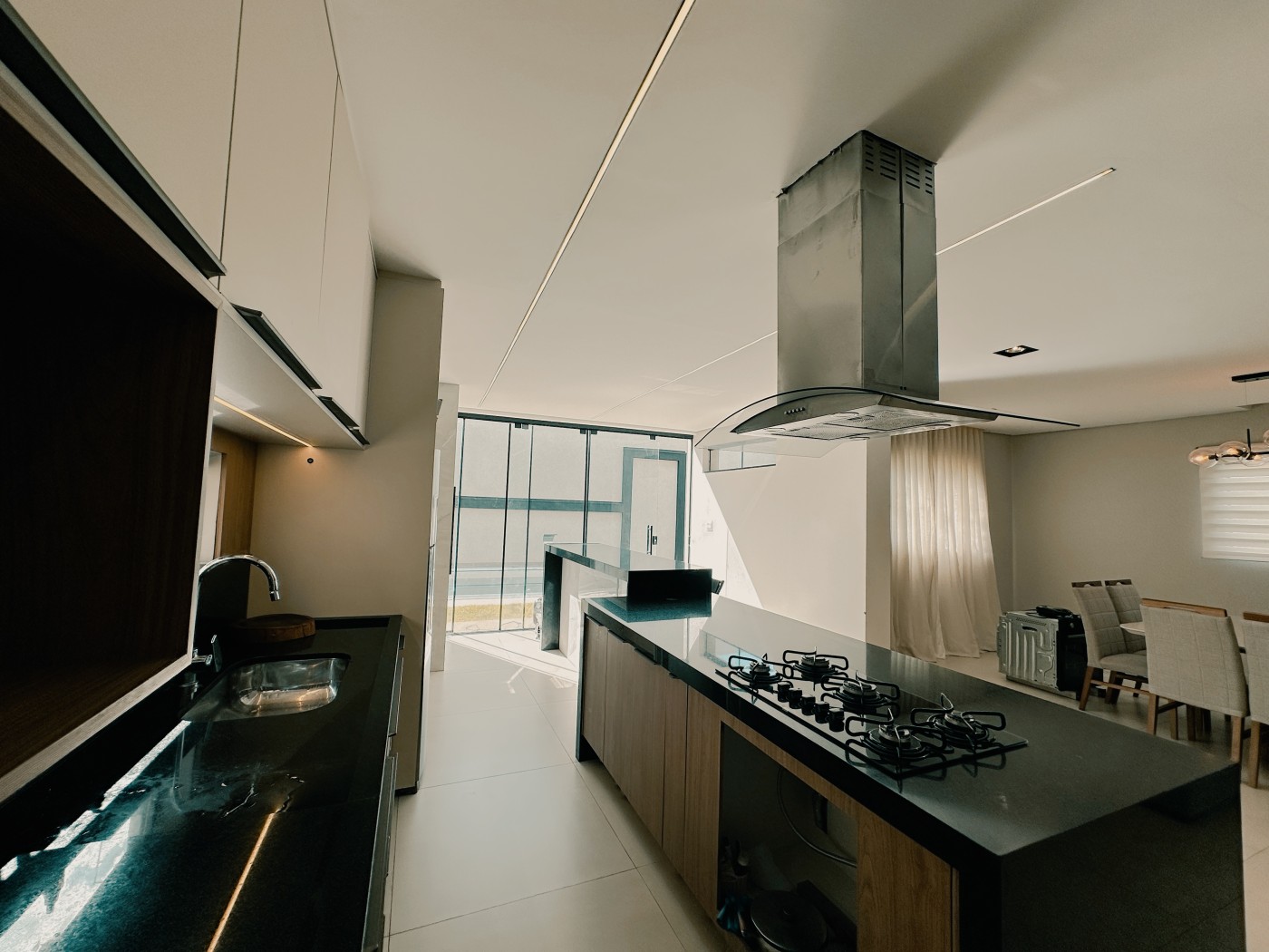 Casa à venda com 4 quartos, 2 suítes, 3 vagas e 269m² no Vila Palmira, Campo Grande (MS) — foto 8 de 14