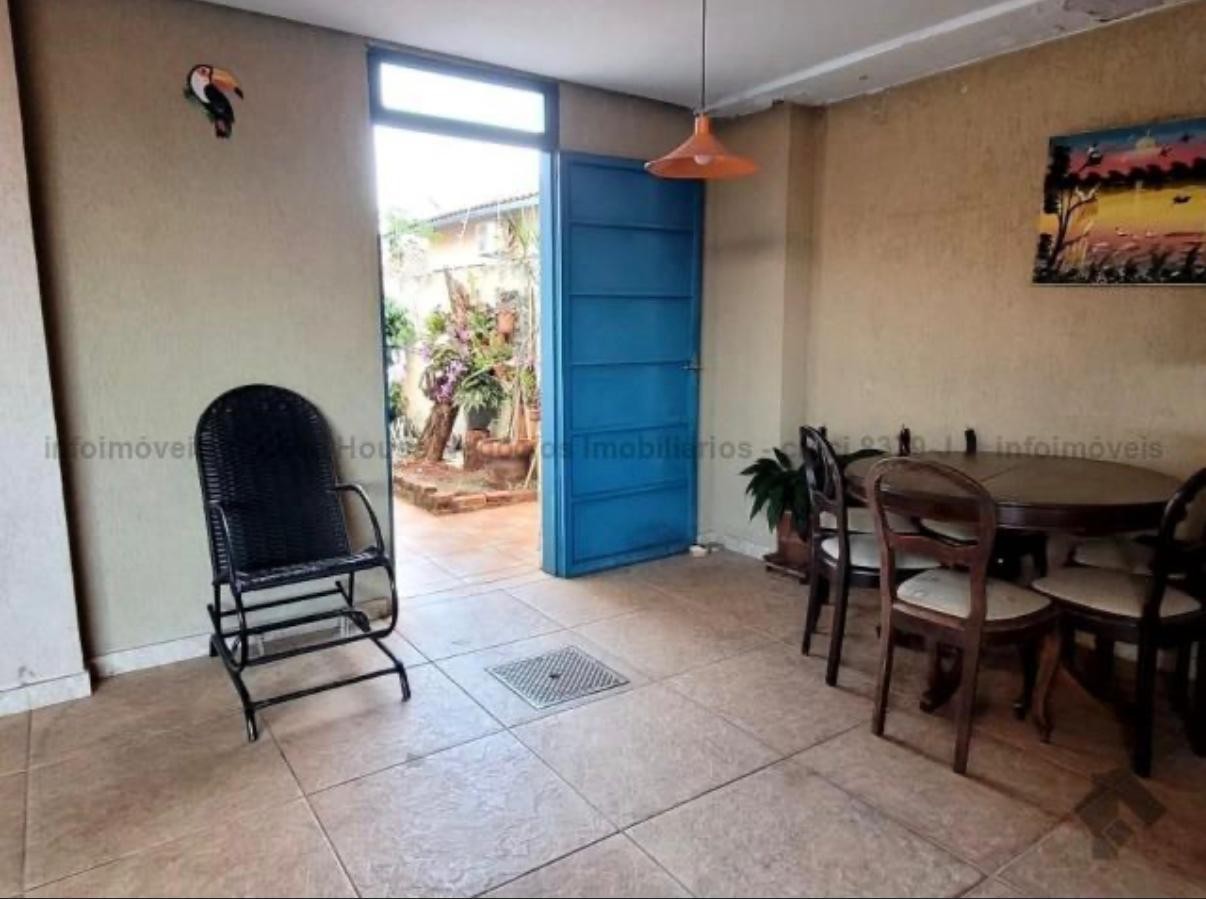 Casa à venda com 3 quartos, 3 suítes, 2 vagas e 242m² no Vila Vilas Boas, Campo Grande (MS) — foto 17 de 26