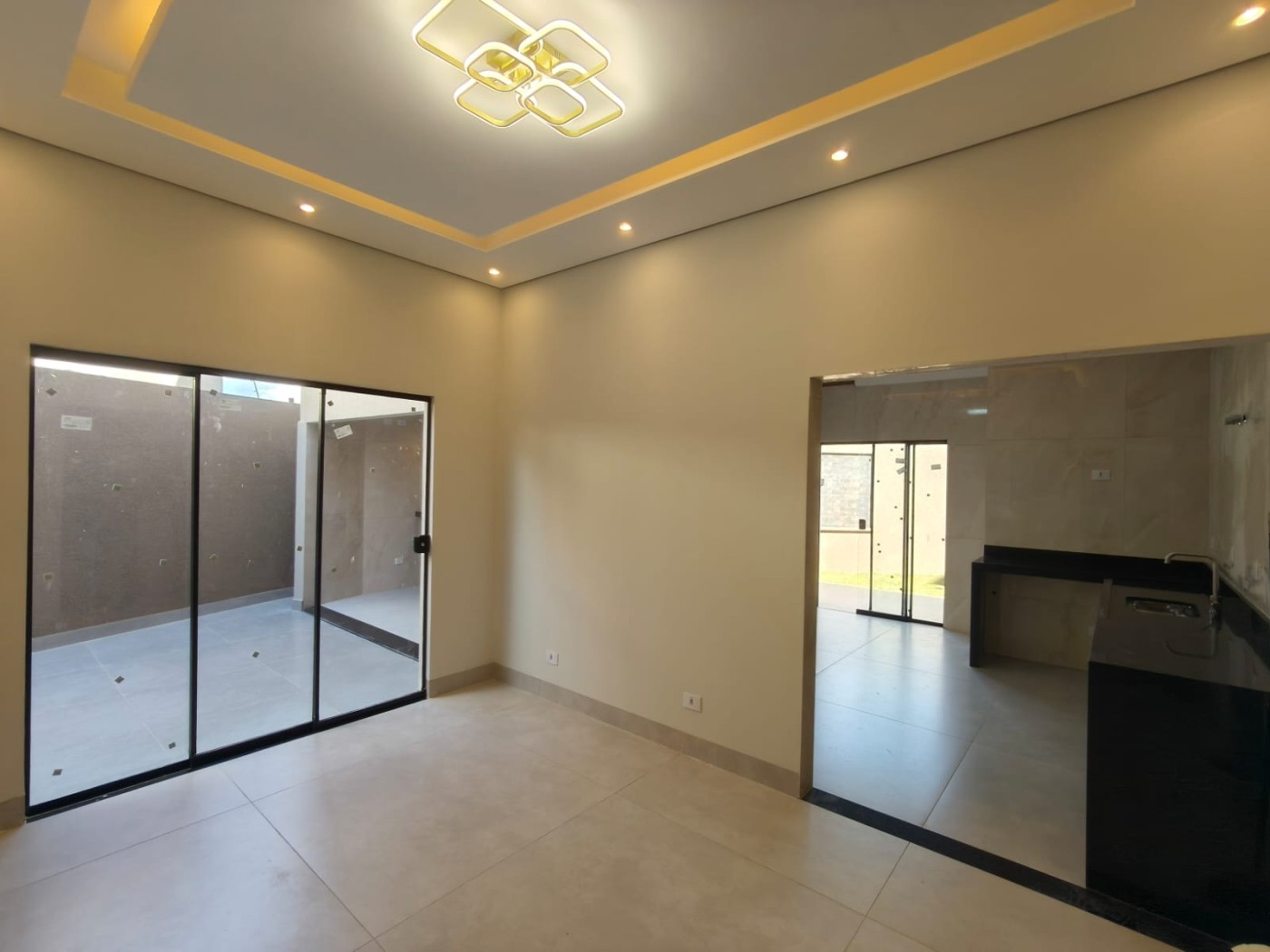 Casa à venda com 4 quartos, 4 suítes, 4 vagas e 200m² no Água Limpa Park, Campo Grande (MS) — foto 8 de 17