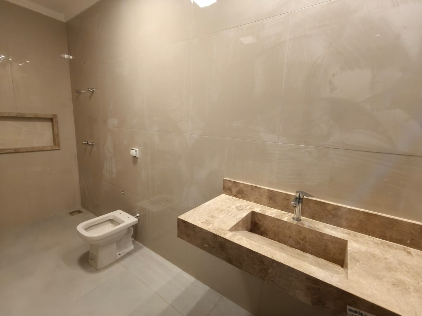Casa à venda com 4 quartos, 4 suítes, 4 vagas e 200m² no Água Limpa Park, Campo Grande (MS) — foto 17 de 17
