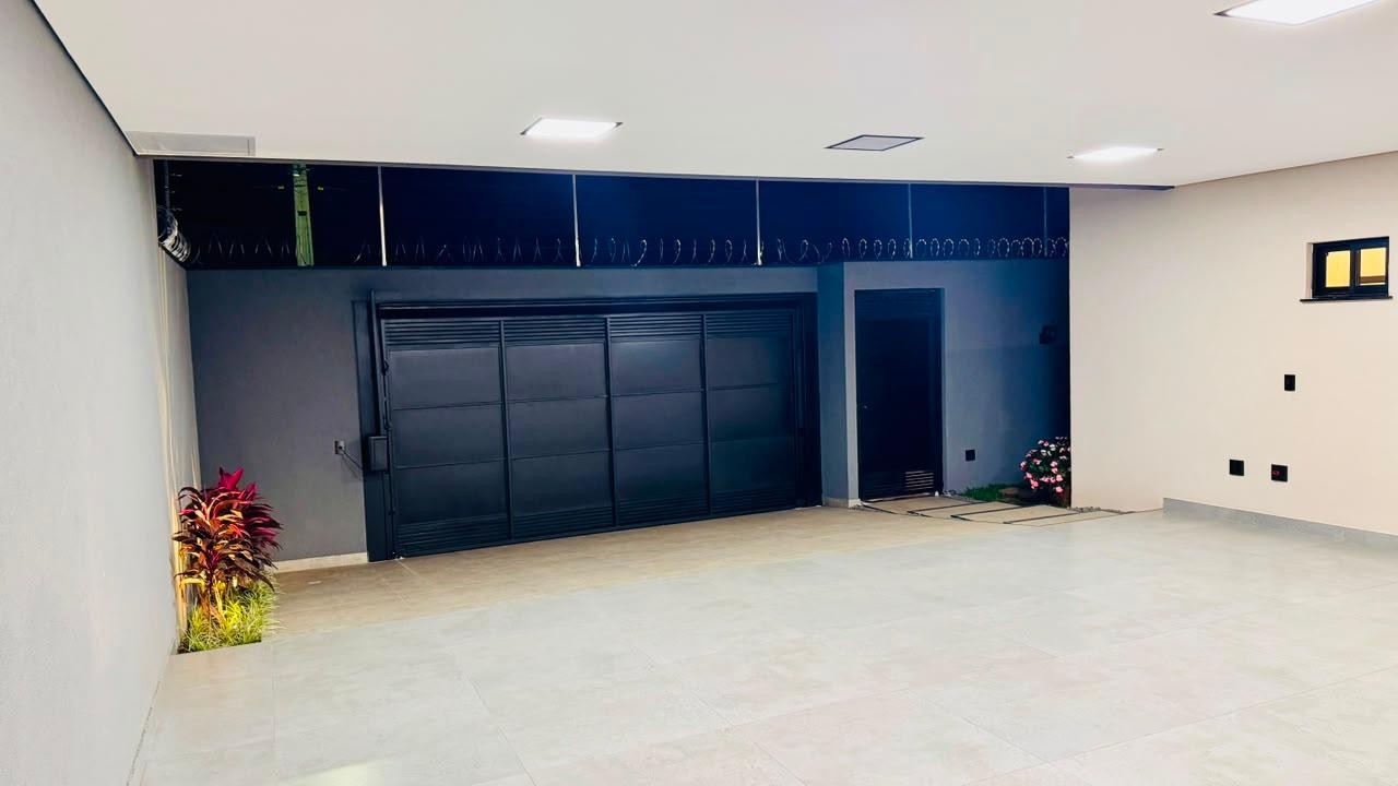 Casa à venda com 3 quartos, 3 suítes, 4 vagas e 236m² no Monte Castelo, Campo Grande (MS) — foto 23 de 26