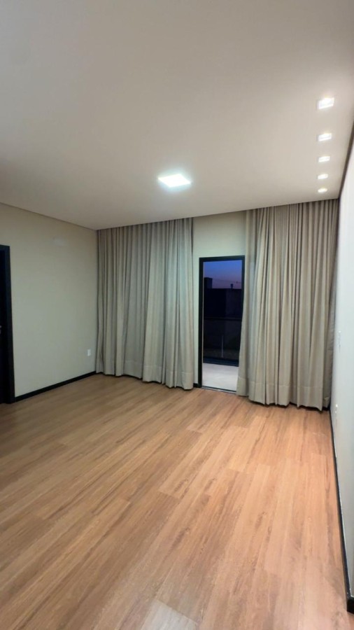 Casa à venda com 3 quartos, 3 suítes, 4 vagas e 236m² no Monte Castelo, Campo Grande (MS) — foto 21 de 26