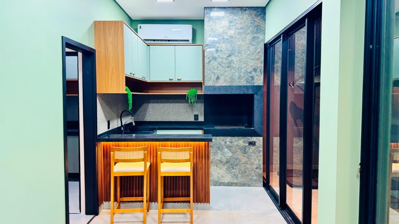Casa à venda com 3 quartos, 3 suítes, 4 vagas e 236m² no Monte Castelo, Campo Grande (MS) — foto 20 de 26