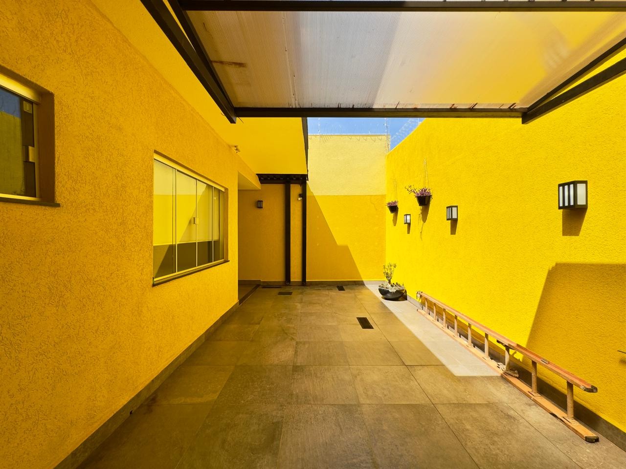 Casa à venda com 3 quartos, 1 suíte, 5 vagas e 267m² no Rita Vieira, Campo Grande (MS) — foto 18 de 30