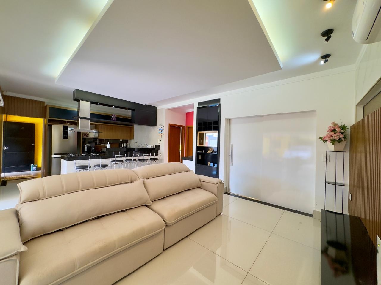 Casa à venda com 3 quartos, 1 suíte, 5 vagas e 267m² no Rita Vieira, Campo Grande (MS) — foto 25 de 30