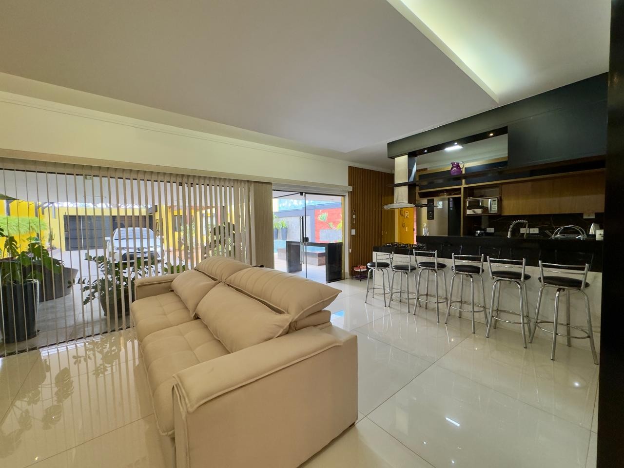 Casa à venda com 3 quartos, 1 suíte, 5 vagas e 267m² no Rita Vieira, Campo Grande (MS) — foto 28 de 30