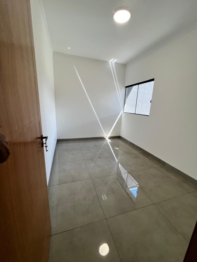 Casa à venda com 3 quartos, 1 suíte, 2 vagas e 106m² no Conjunto Residencial Recanto dos Rouxinóis, Campo Grande (MS) — foto 11 de 21