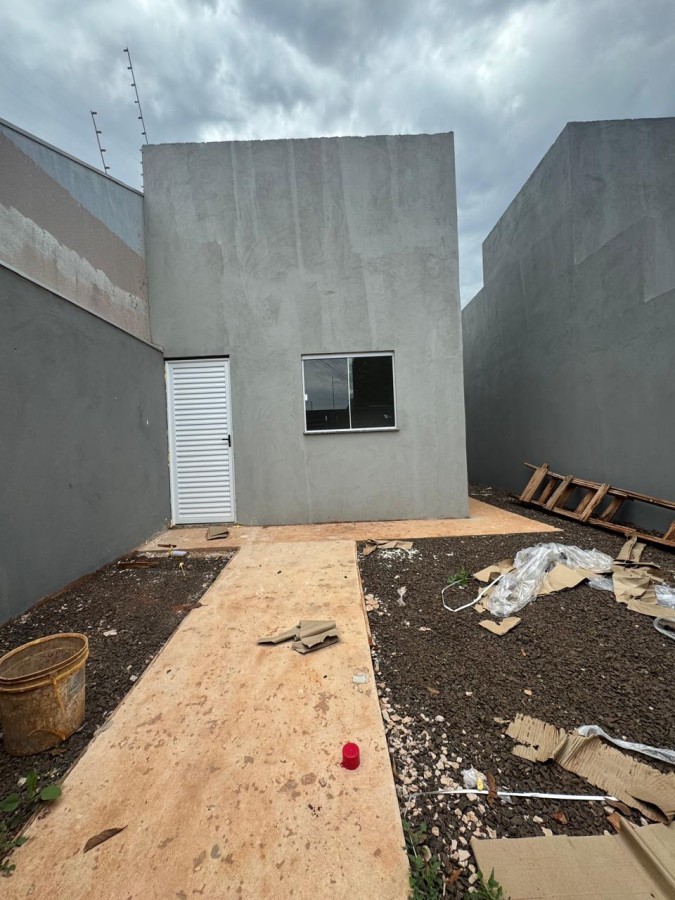 Casa à venda com 2 quartos, 2 banheiros, 2 vagas e 52m² no Vila Santa Luzia, Campo Grande — foto principal