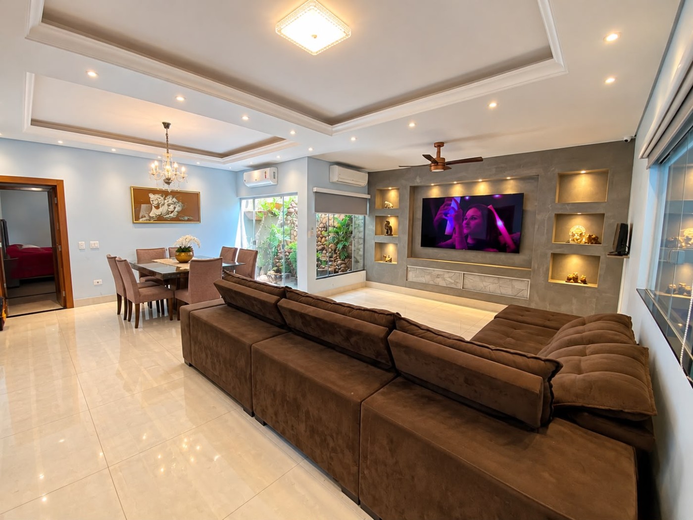 Casa à venda com 4 quartos, 3 banheiros, 5 vagas e 230m² no Paraíso do Lageado, Campo Grande — foto principal